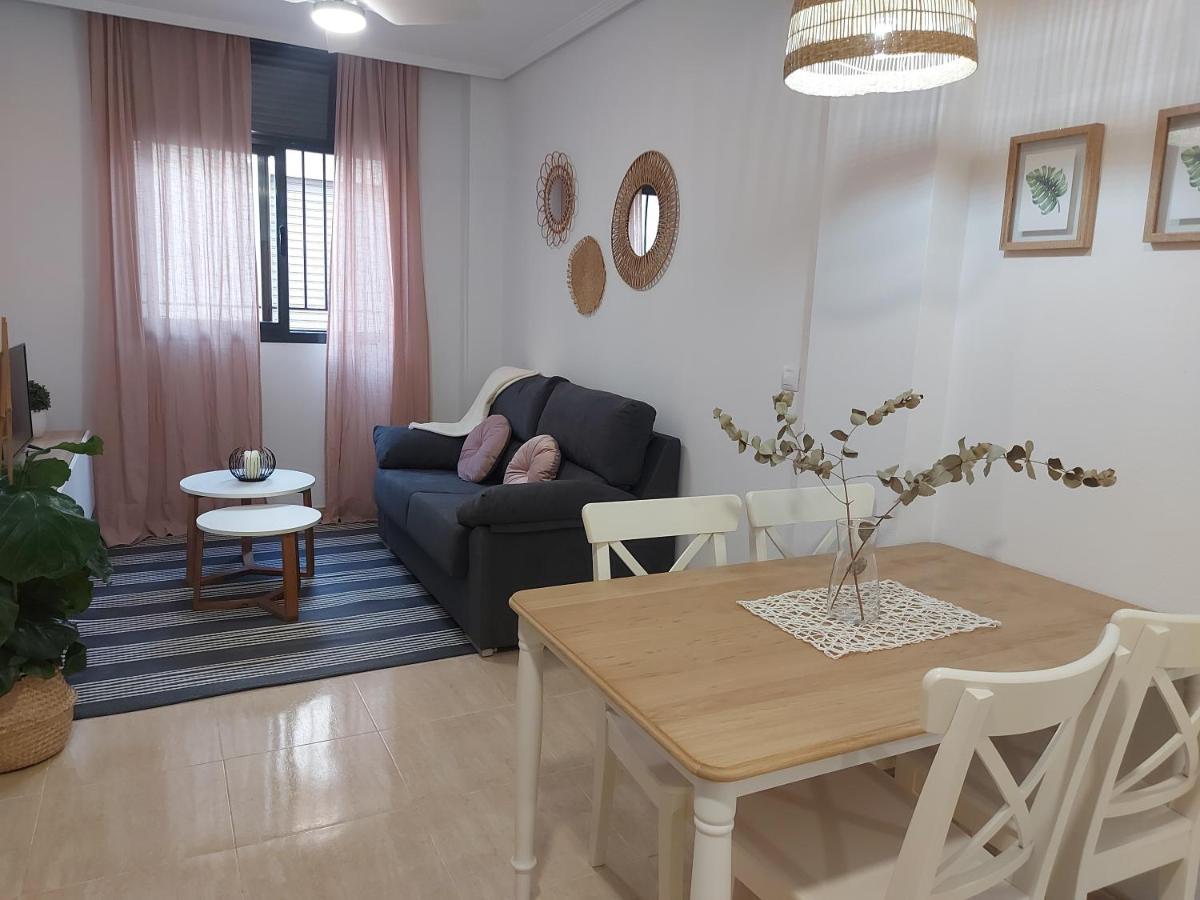 Apartamento En Residencial Con Piscina Ел Кампело Екстериор снимка